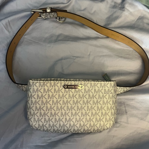 Accessories - MICHAEL KORS WOMEN'S SILVER JET SET FANNY PACK